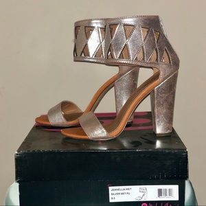 Abstract Gladiator Heel